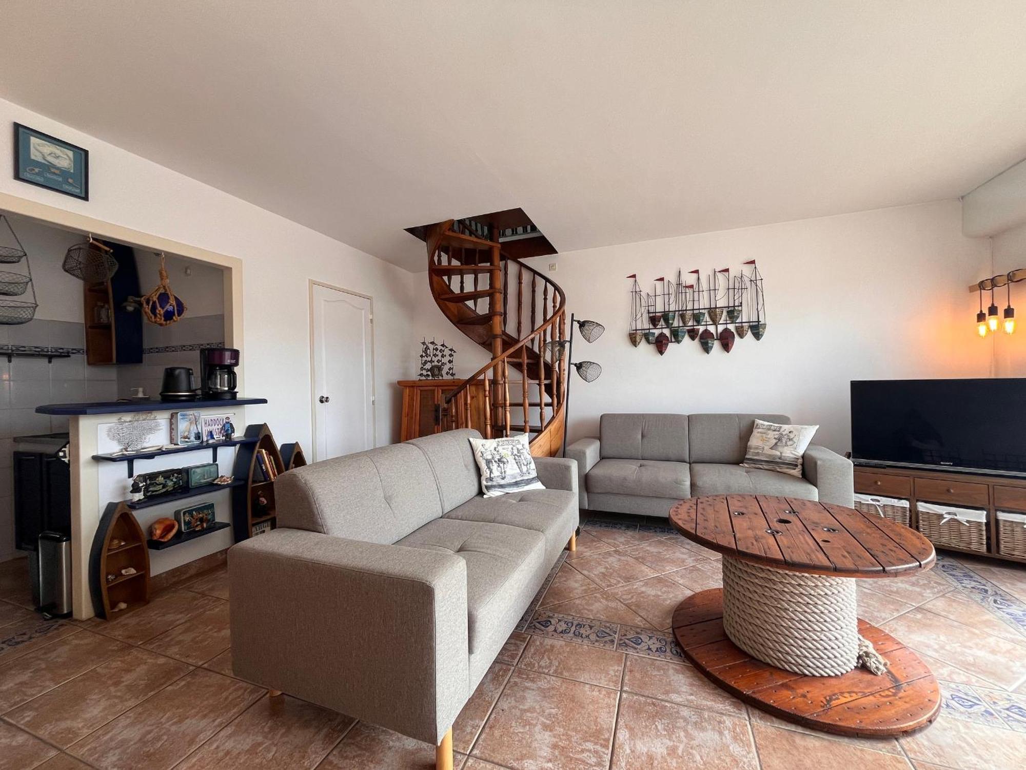 Coeur De Saint-Jean-De-Luz : Appartement Lumineux Avec Balcon, Proche Plage Et Commerces - Fr-1-239-1079 Exteriör bild